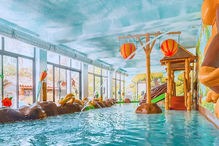 Pataugeoire couverte et chauffée enfants