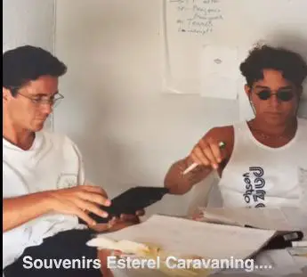 Alban en Benoît Eraclas, animatoren bij Esterel Caravaning in 1998